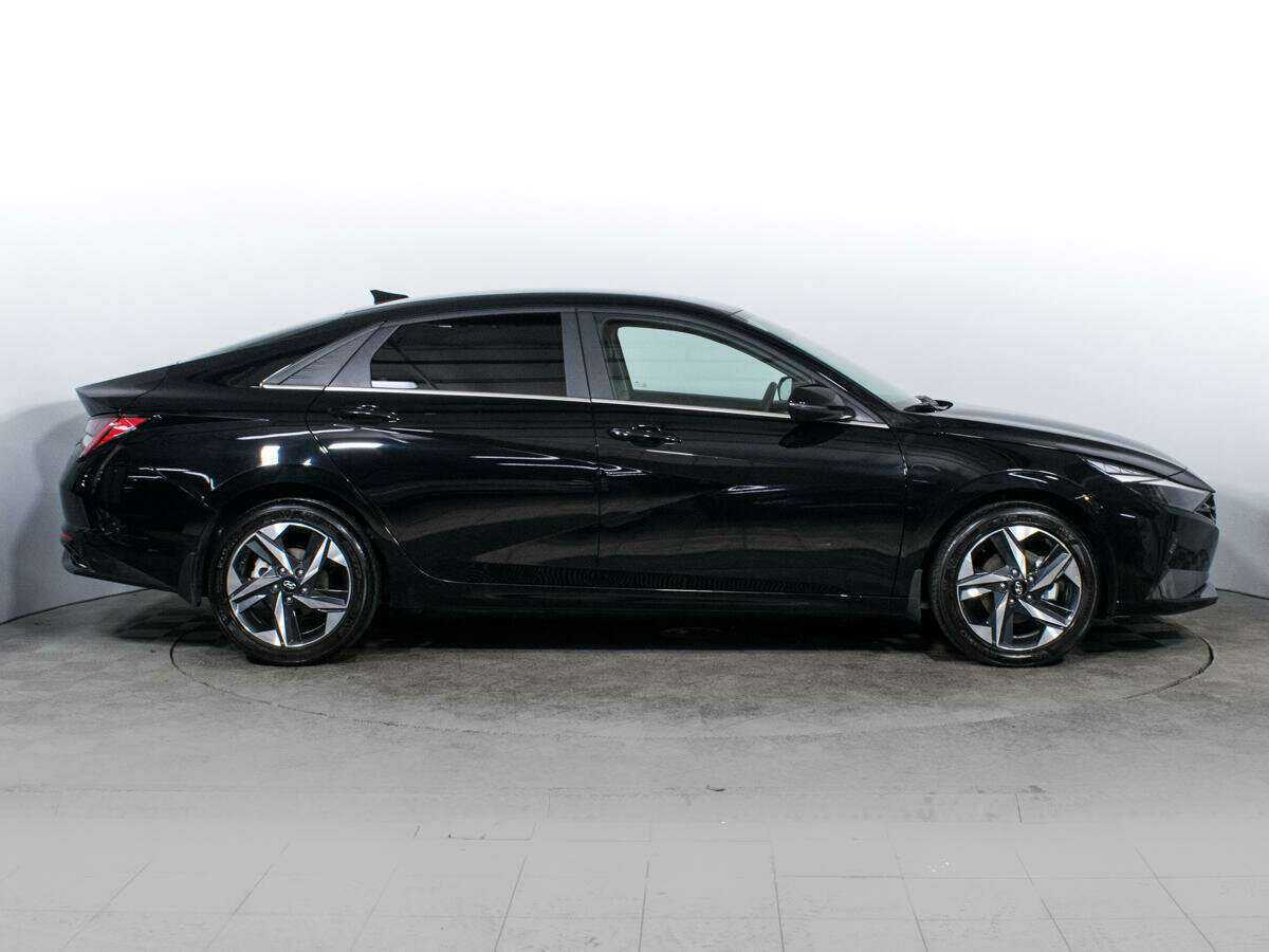 Hyundai Elantra, 2023 - 8 327 км. | Фото №4