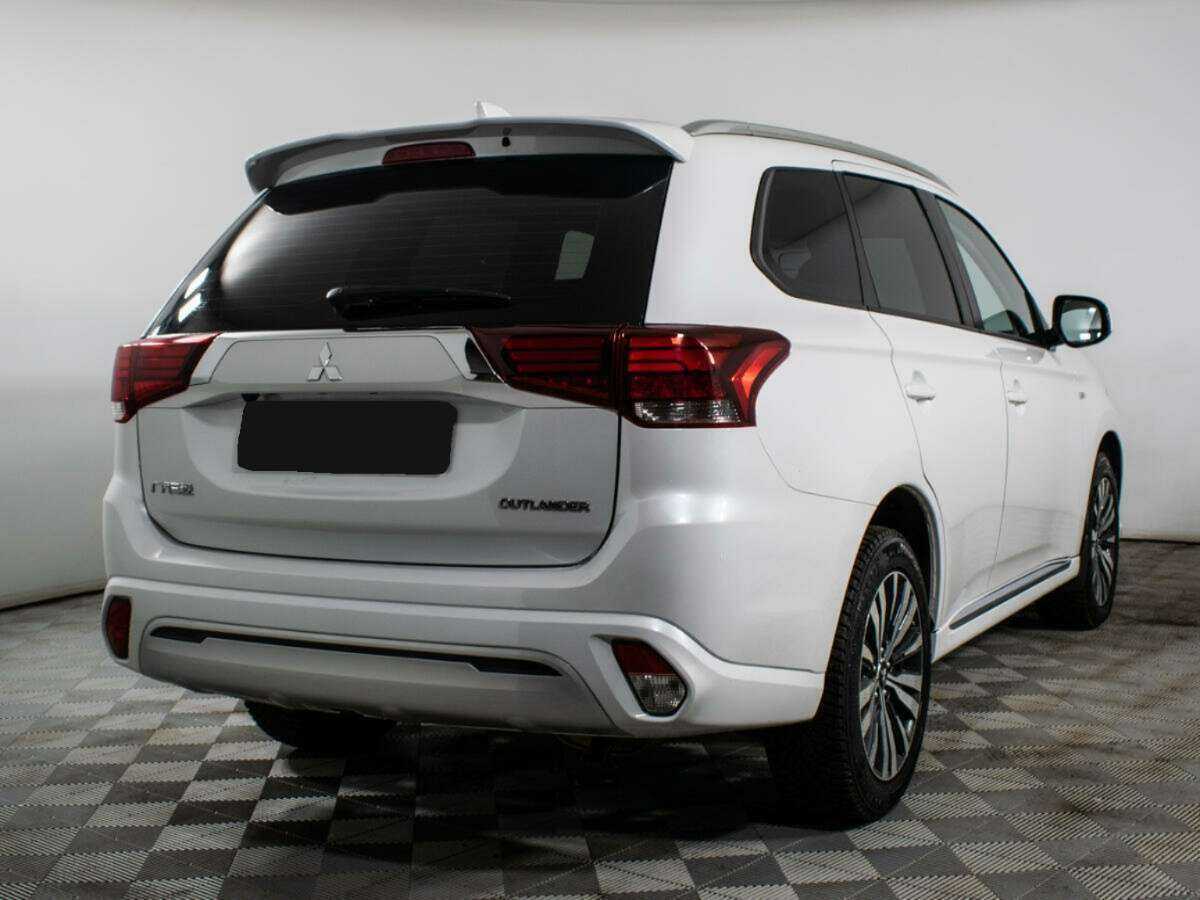 Mitsubishi Outlander, 2022 - 14 500 км. | Фото №5