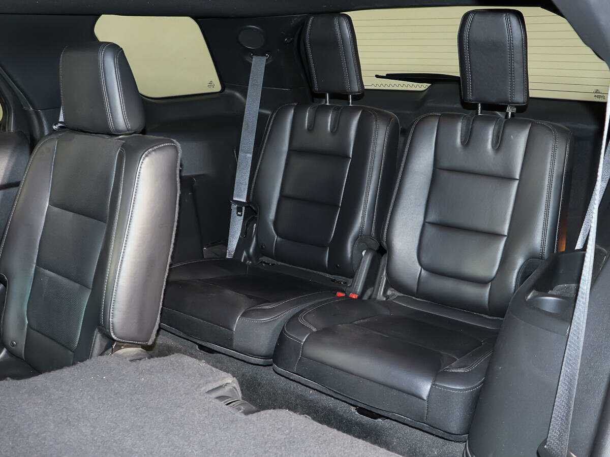 Ford Explorer, 2015 Фото №11