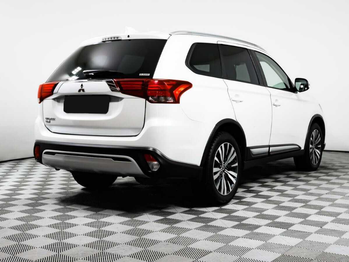 Mitsubishi Outlander, 2020 - 64 016 км. | Фото №4