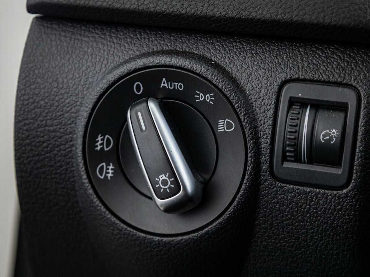 Volkswagen Tiguan, 2012 Фото №13