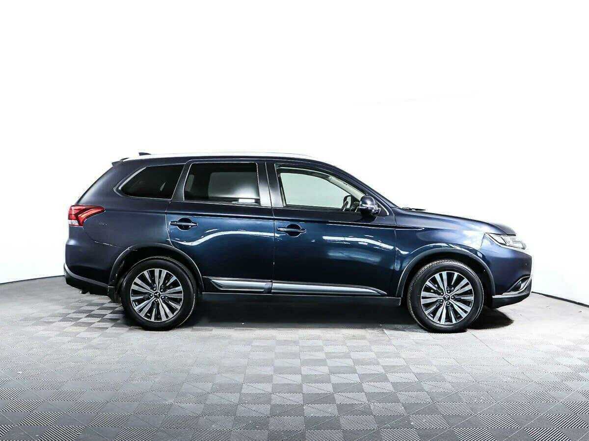 Mitsubishi Outlander, 2019 - 83 458 км. | Фото №4