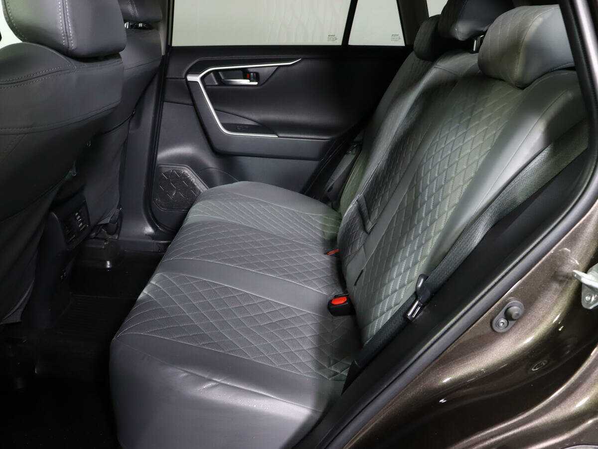 Toyota RAV4, 2019 - 42 530 км. | Фото №8