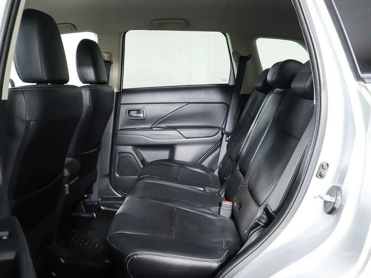 Mitsubishi Outlander, 2016 Фото №13