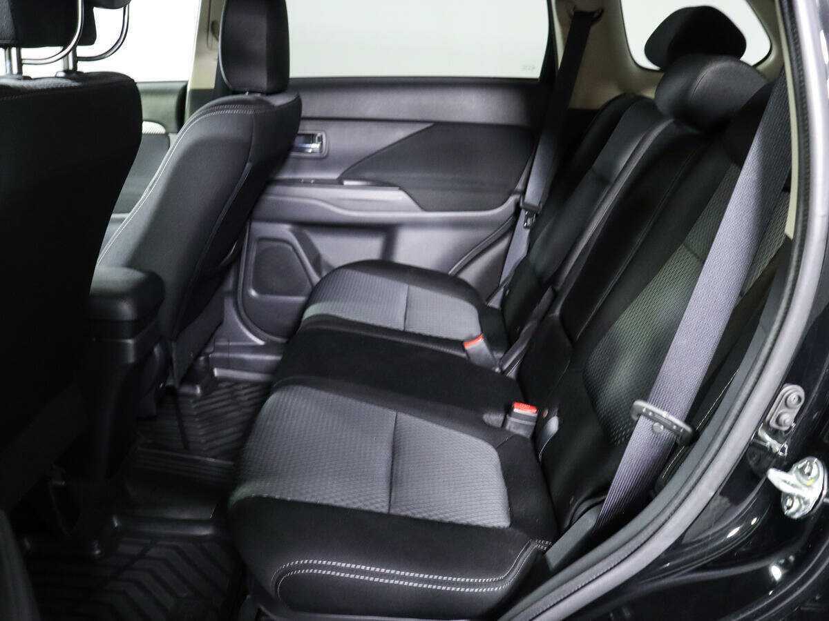 Mitsubishi Outlander, 2018 - 32 000 км. | Фото №8