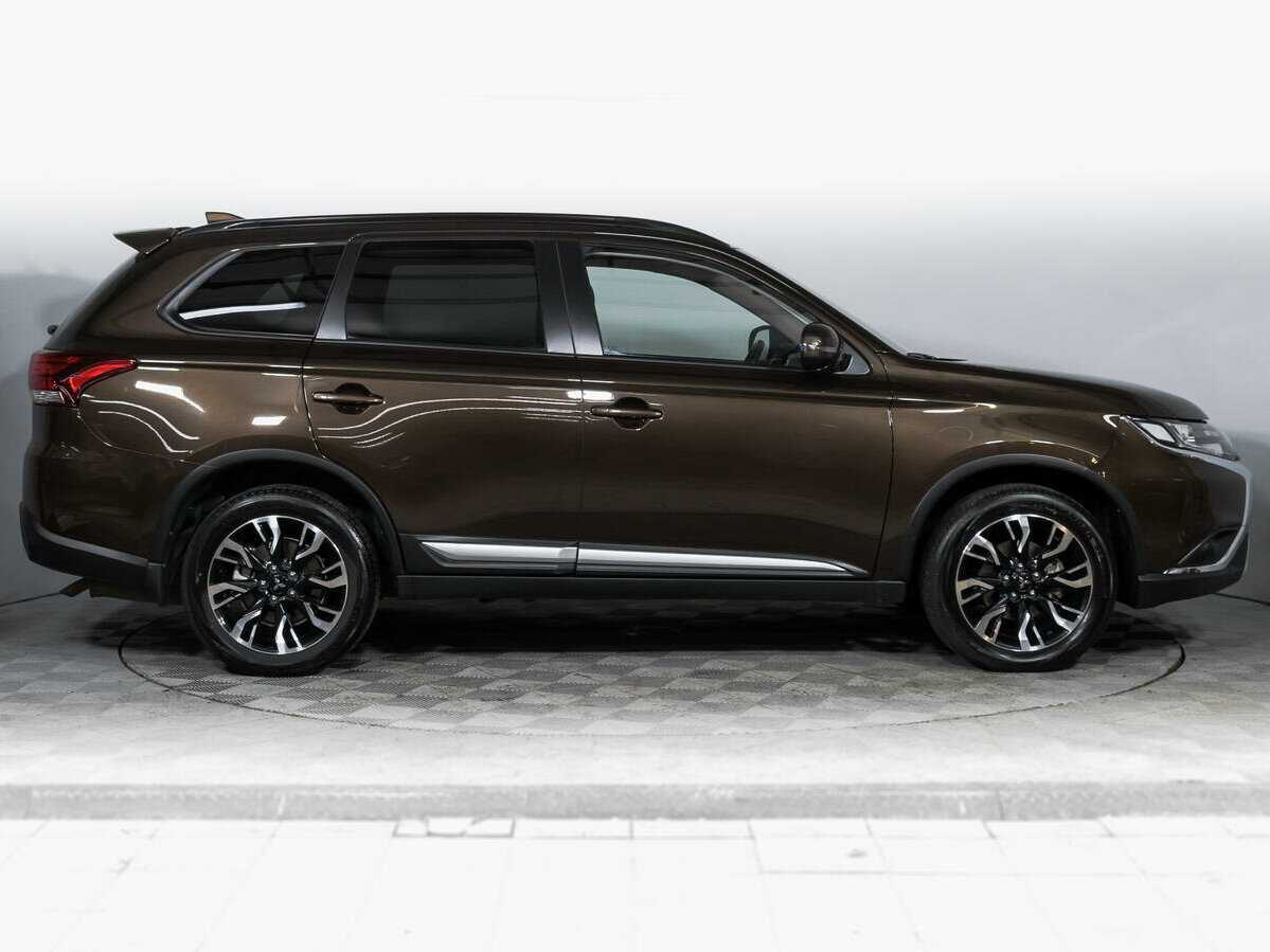 Mitsubishi Outlander, 2021 - 41 980 км. | Фото №4