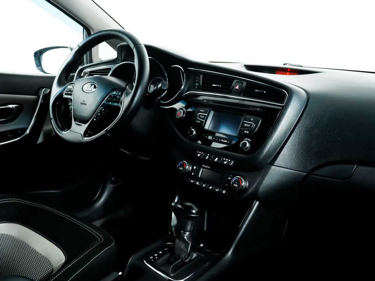 Kia Ceed, 2015 Фото №9