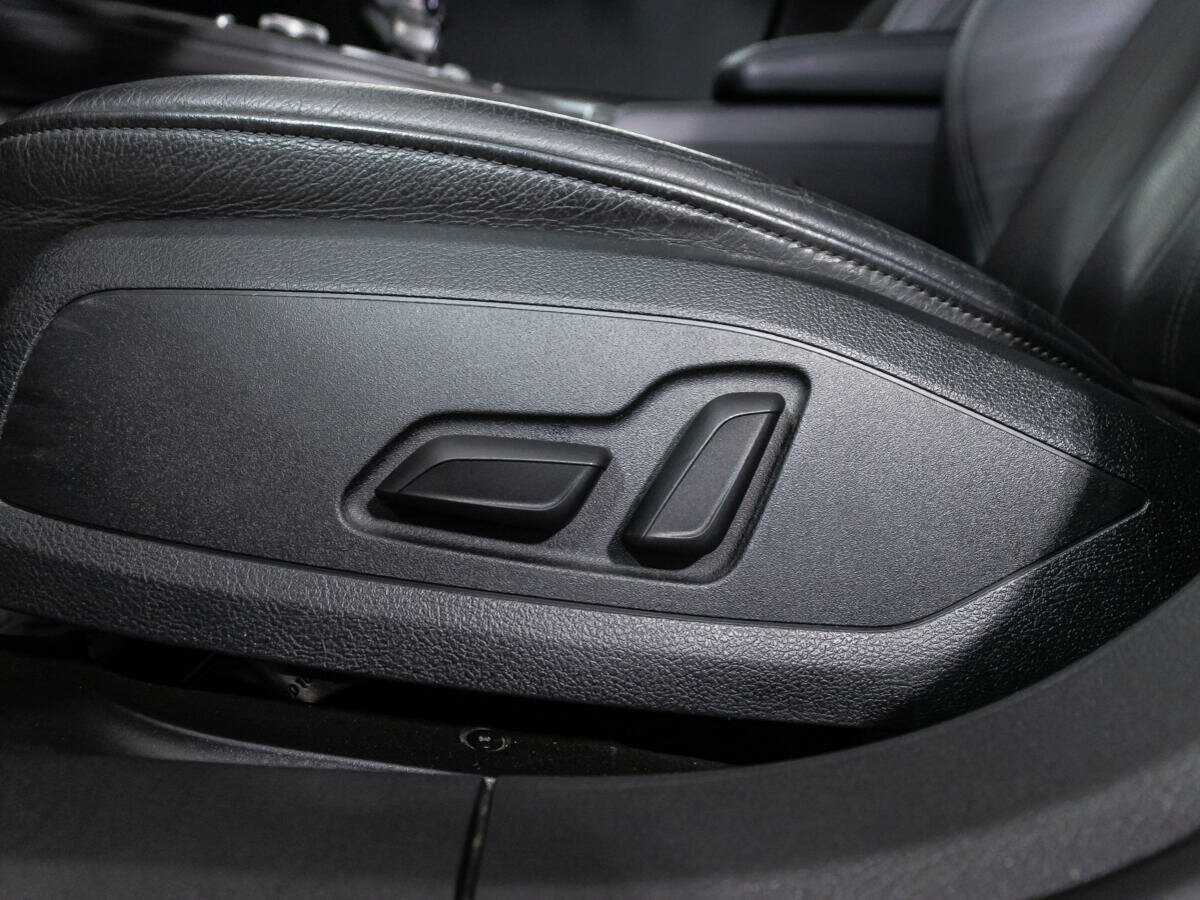 Audi A4, 2017 Фото №16