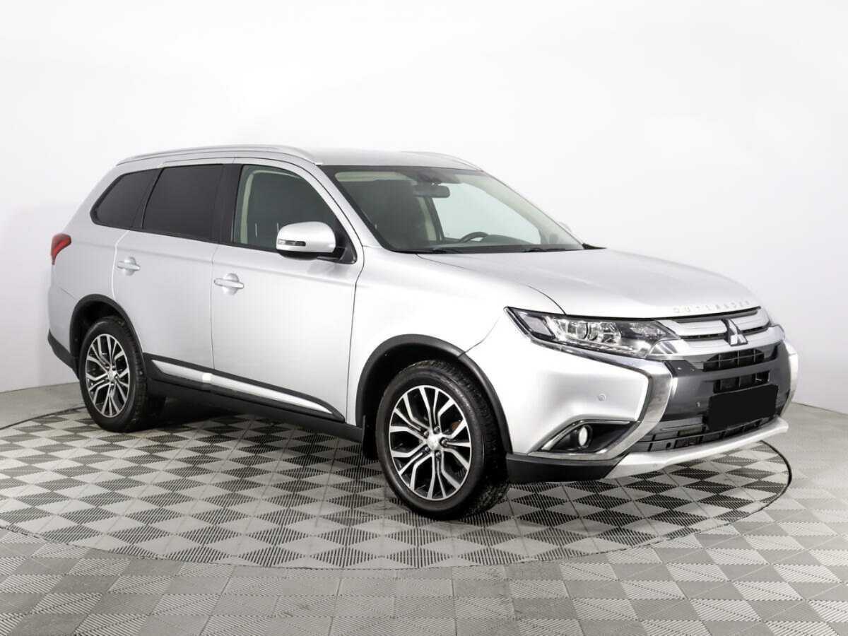 Mitsubishi Outlander, 2017 - 153 940 км. | Фото №3