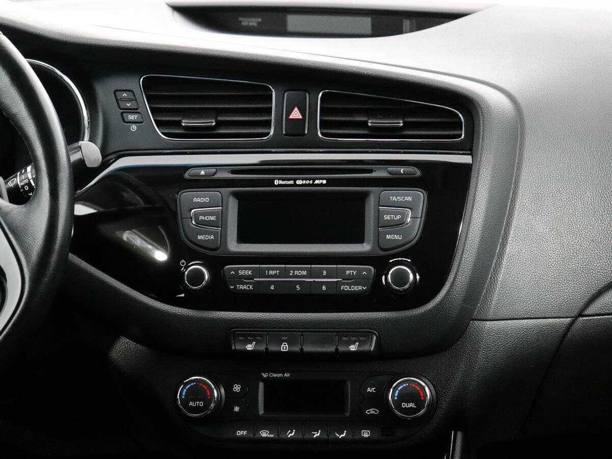 Kia Ceed, 2014 Фото №14