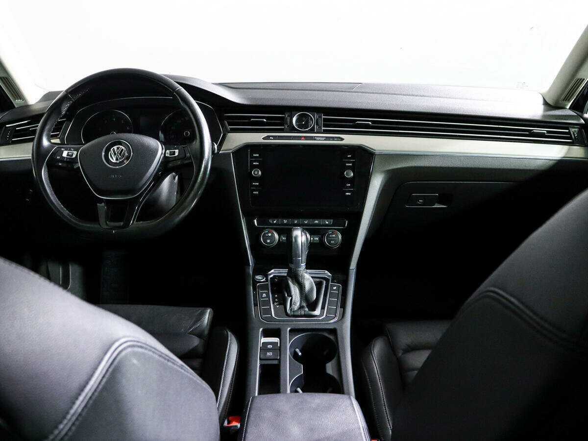 Volkswagen Passat, 2017 Фото №10