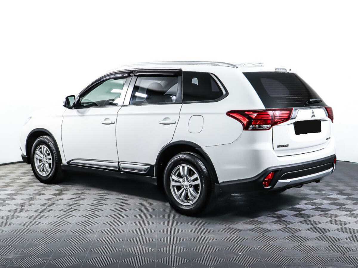 Mitsubishi Outlander, 2018 - 71 629 км. | Фото №7