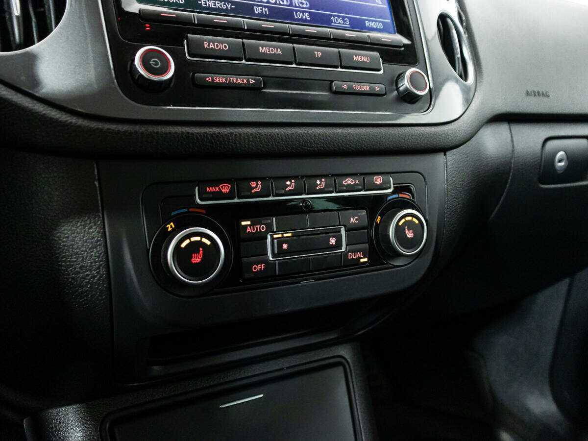 Volkswagen Tiguan, 2012 Фото №16