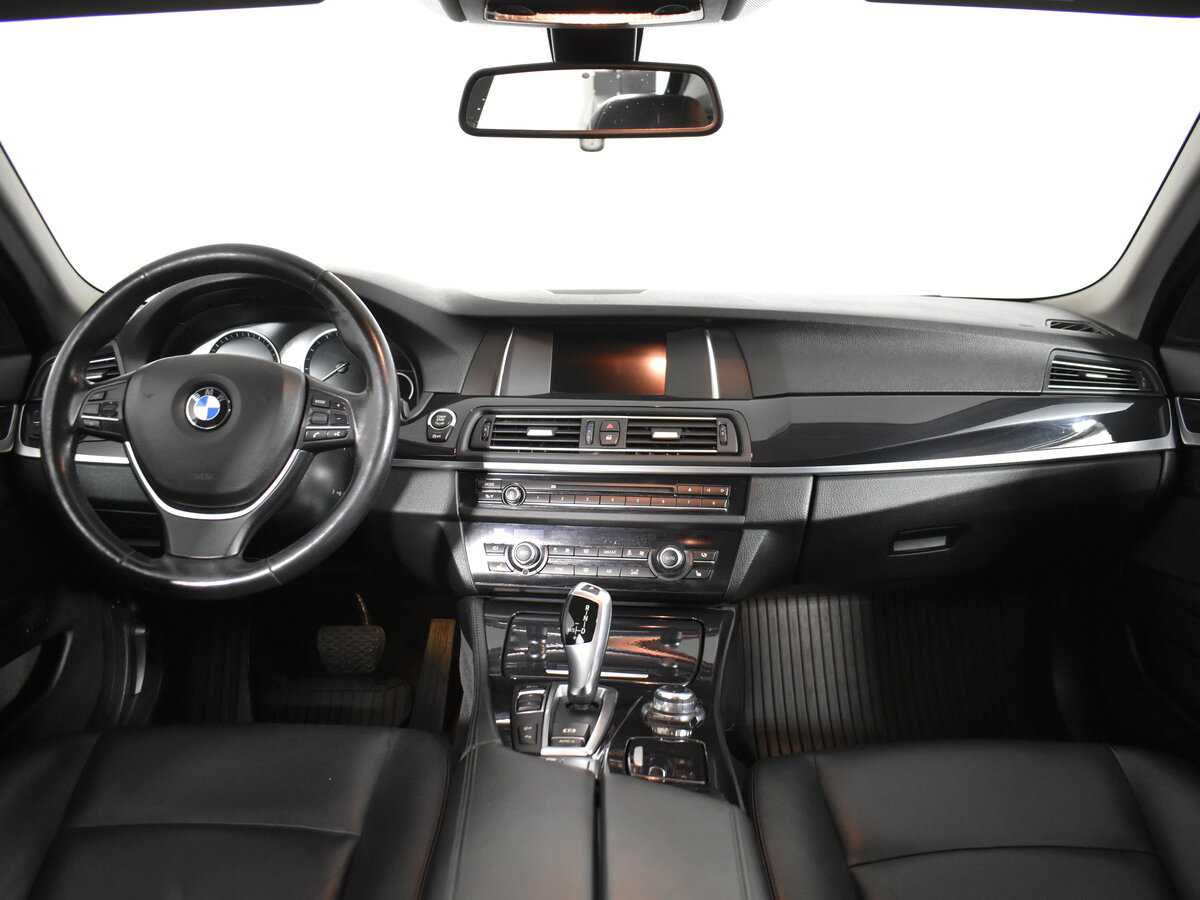 BMW 5 серии 528i xDrive, 2014 Фото №12