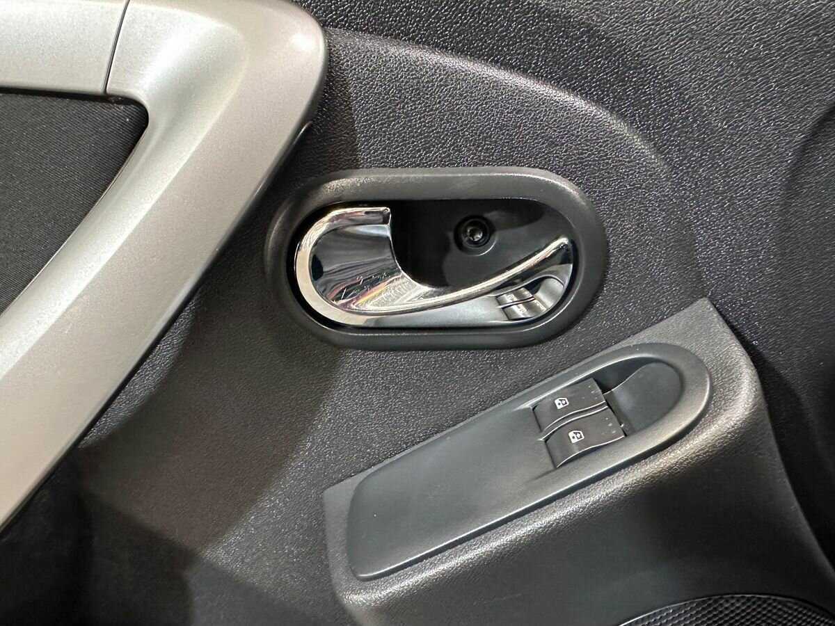 Nissan Terrano, 2014 Фото №13