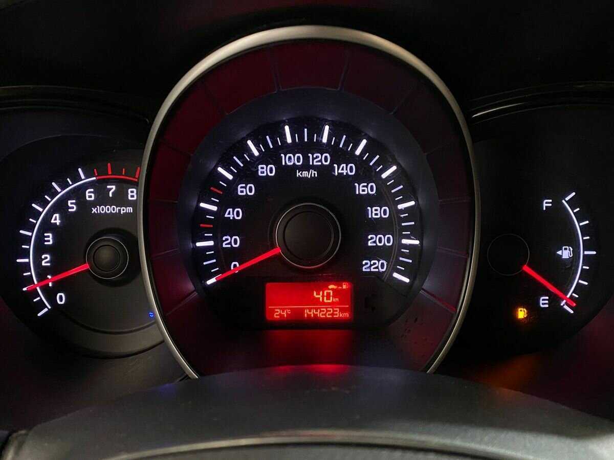 Kia Rio 6-speed, 2015 Фото №13