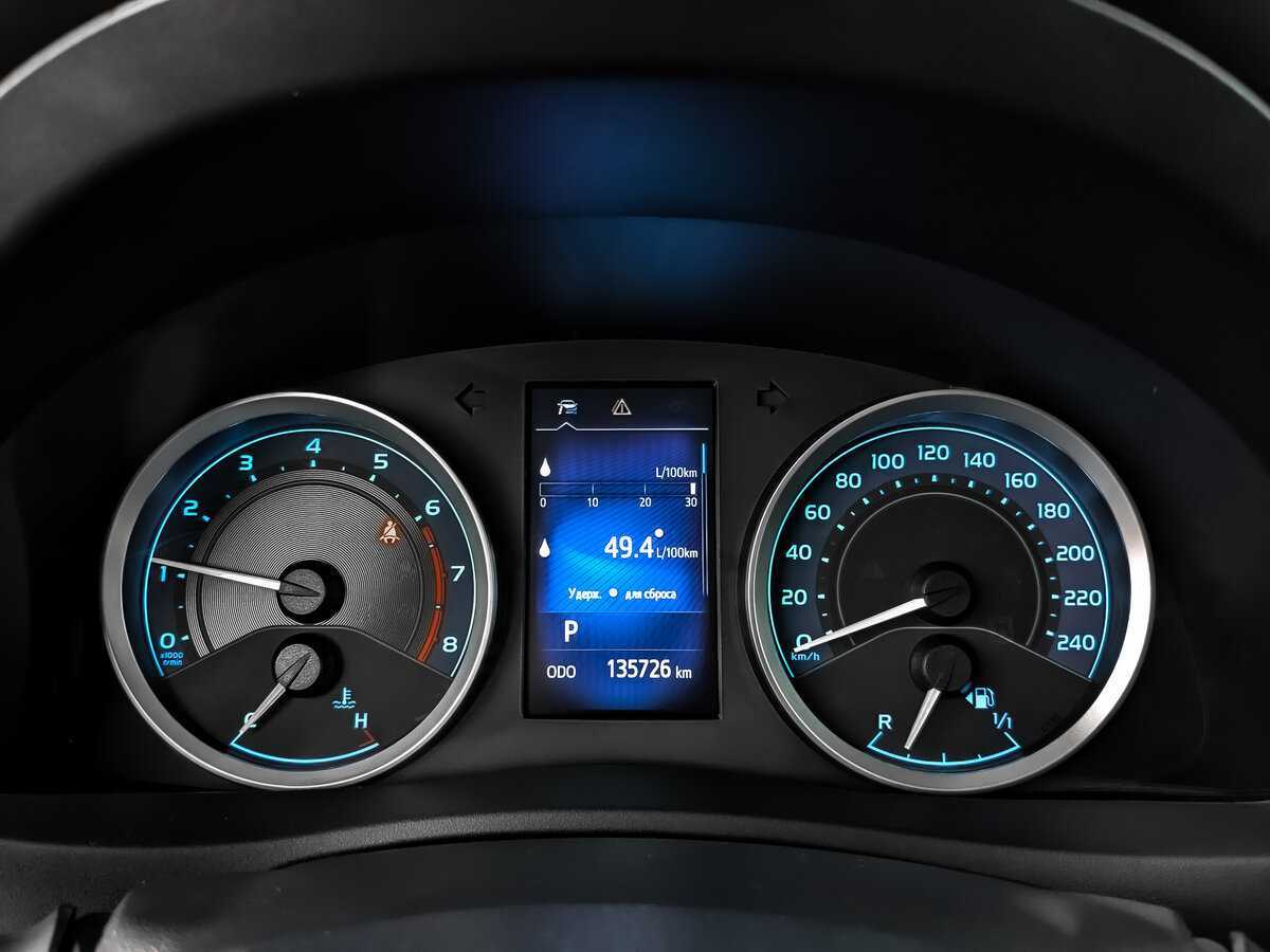 Toyota Corolla, 2017 Фото №12