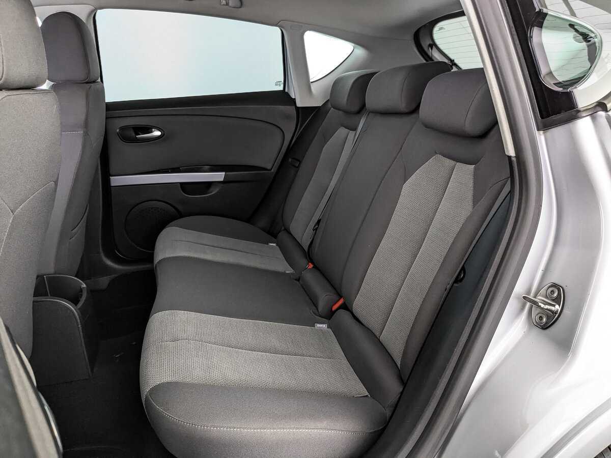 SEAT Leon, 2012 Фото №14