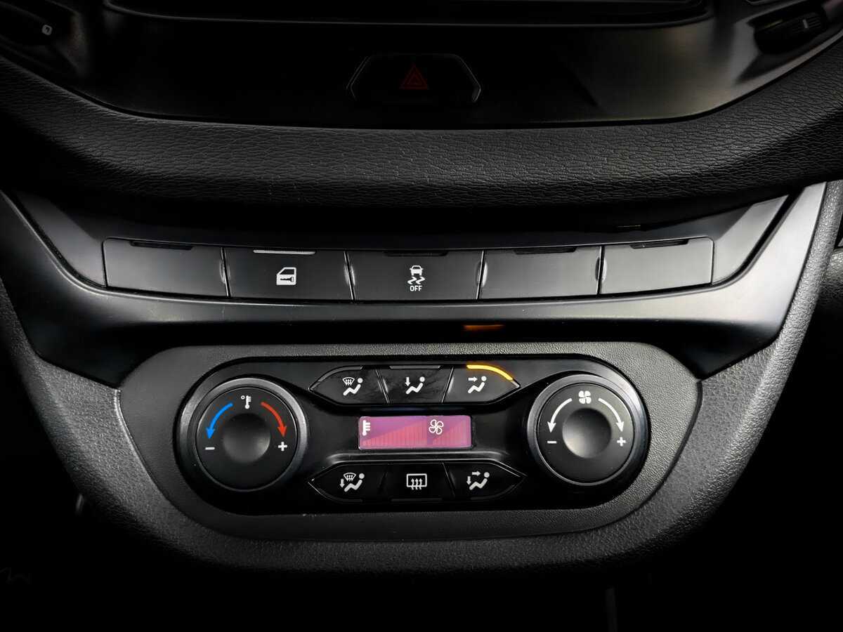 Lada (ВАЗ) Vesta, 2019 Фото №13