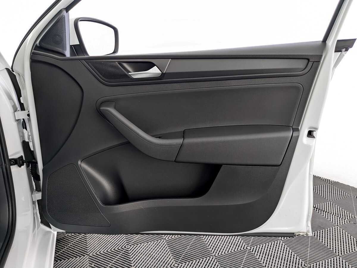 Volkswagen Polo, 2020 Фото №20