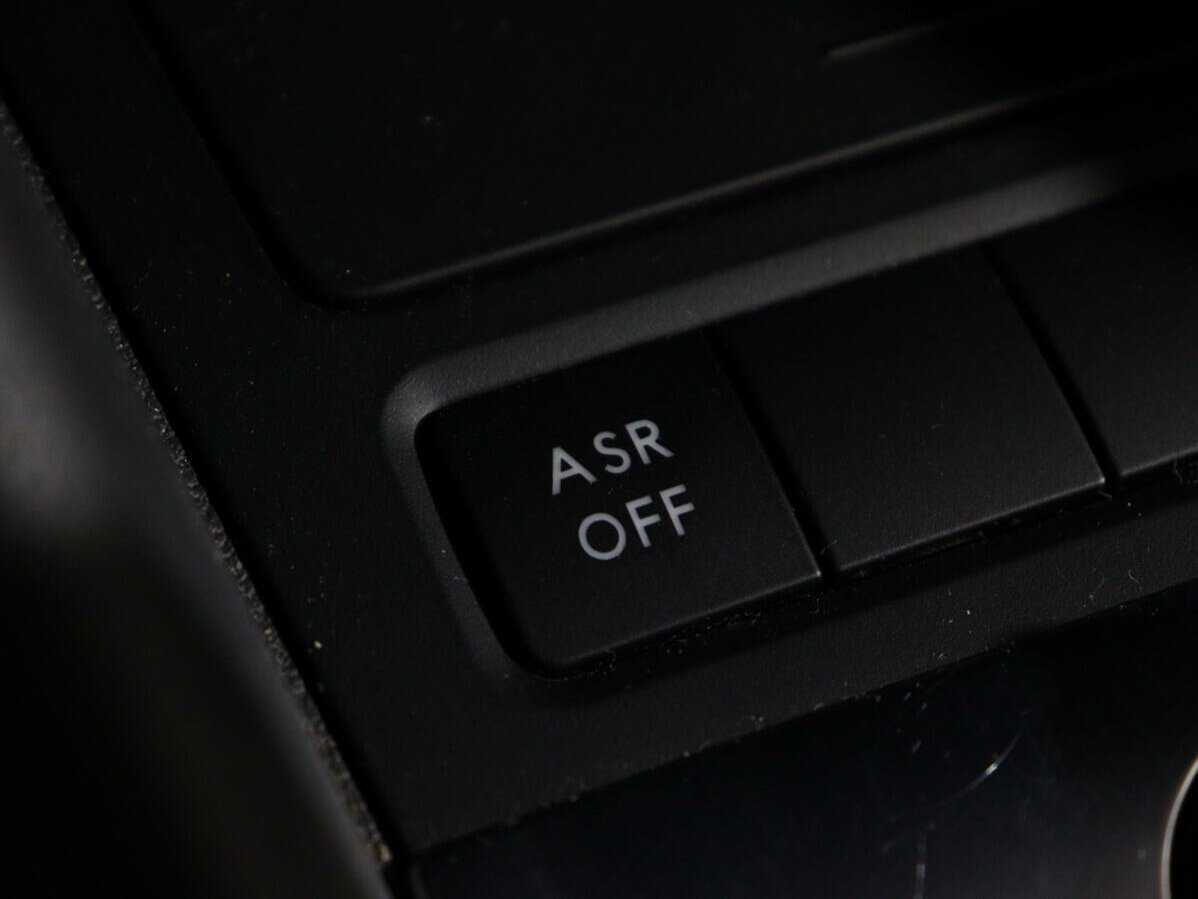 Volkswagen Golf, 2012 Фото №15