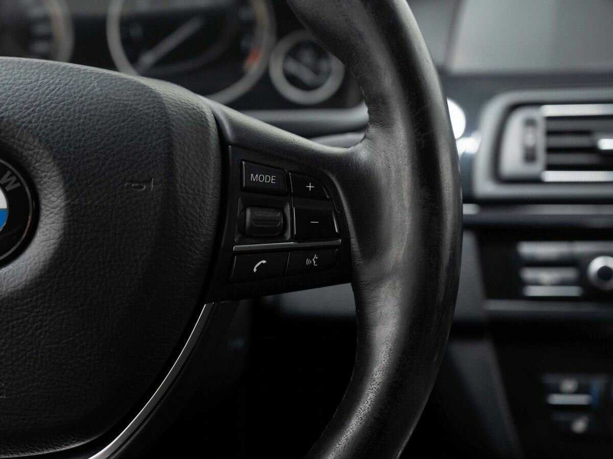 BMW 5 серии 528i xDrive, 2012 Фото №15