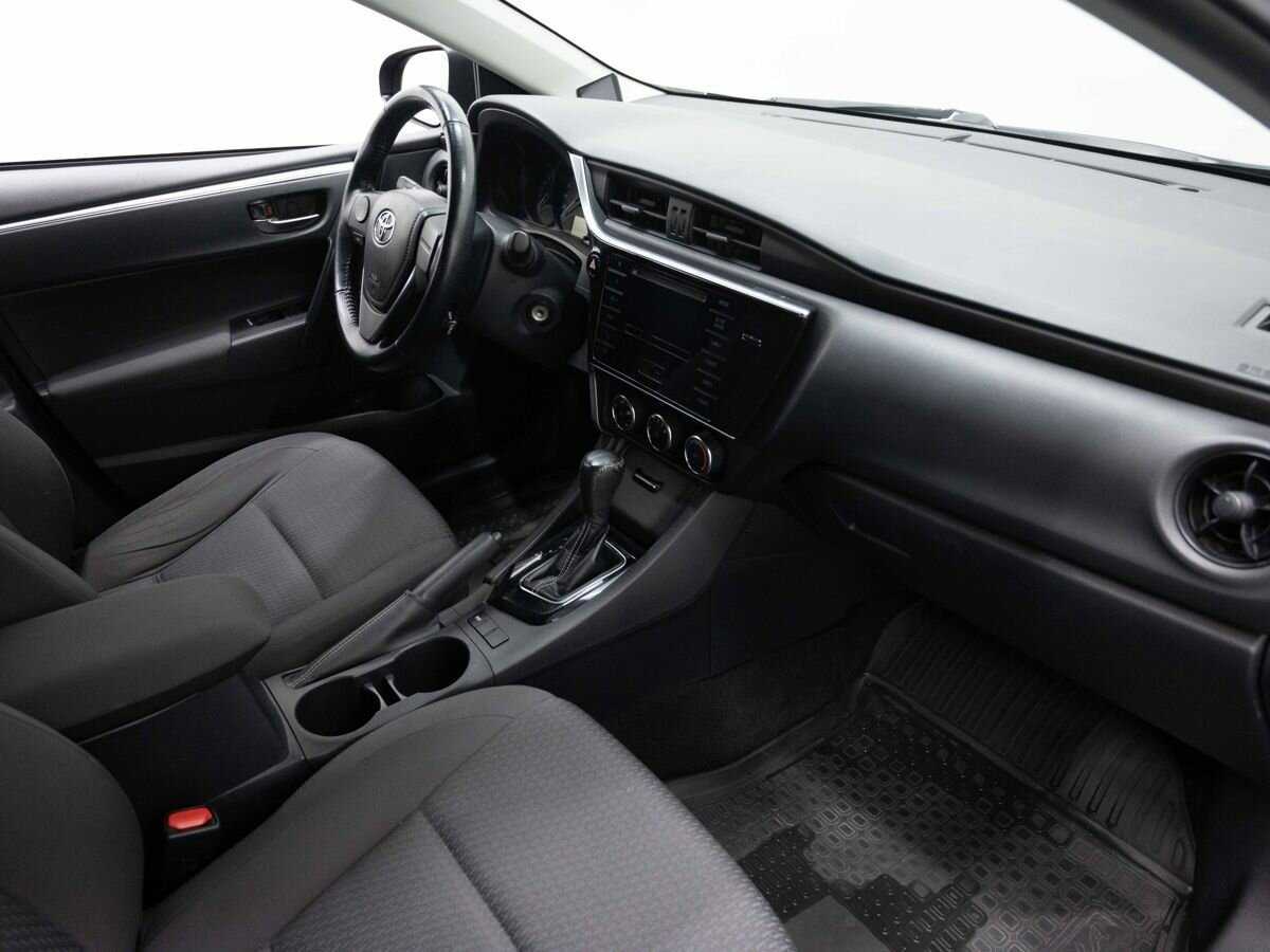 Toyota Corolla, 2017 Фото №11