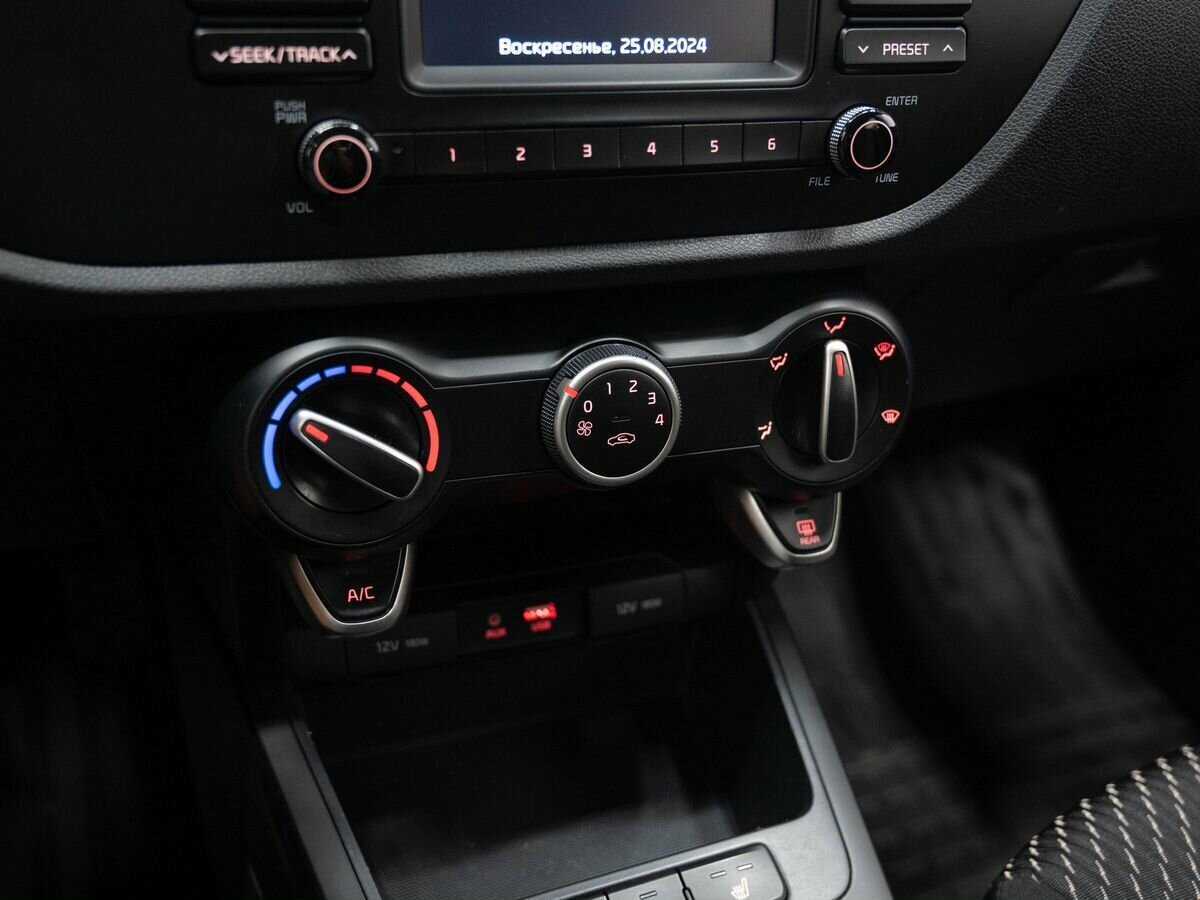 Kia Rio, 2019 Фото №19