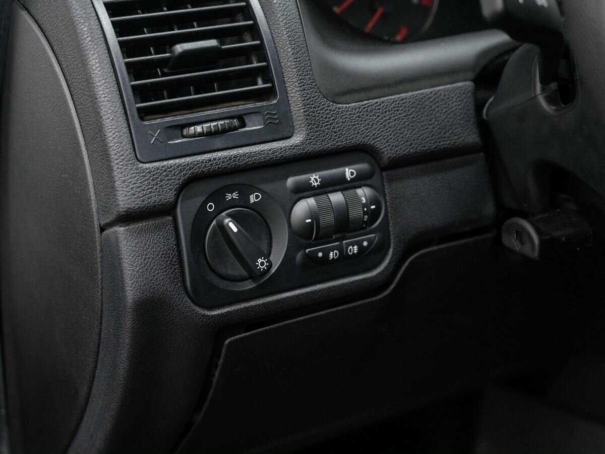 УАЗ Patriot, 2015 Фото №17