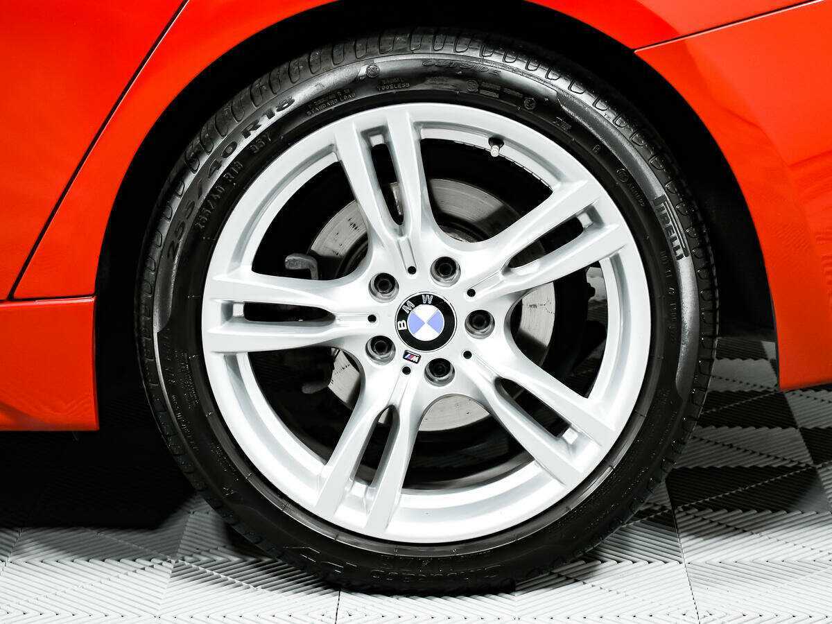 BMW 3 серии 320i xDrive, 2018 Фото №14