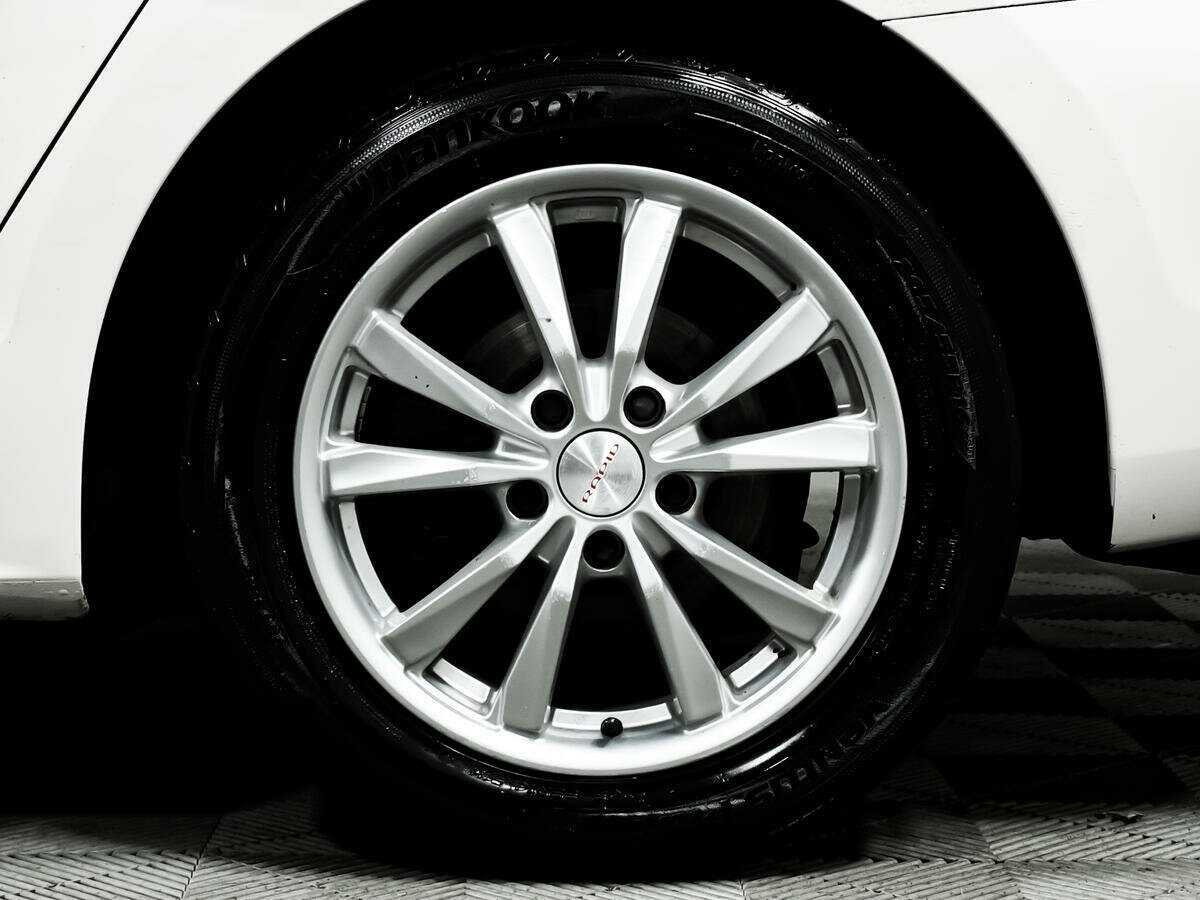 Volkswagen Jetta, 2012 Фото №14