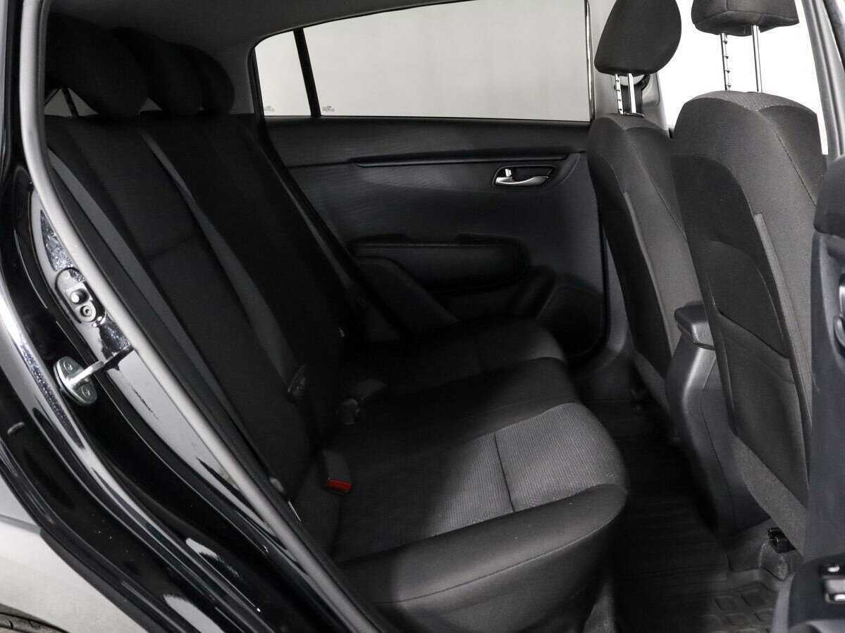 Kia Rio X-Line, 2020 Фото №11