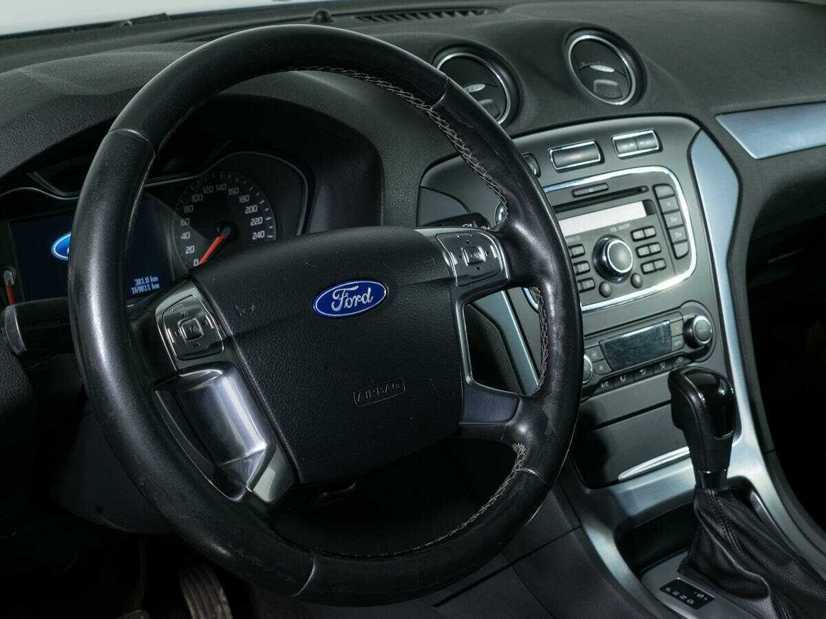Ford Mondeo, 2013 Фото №15