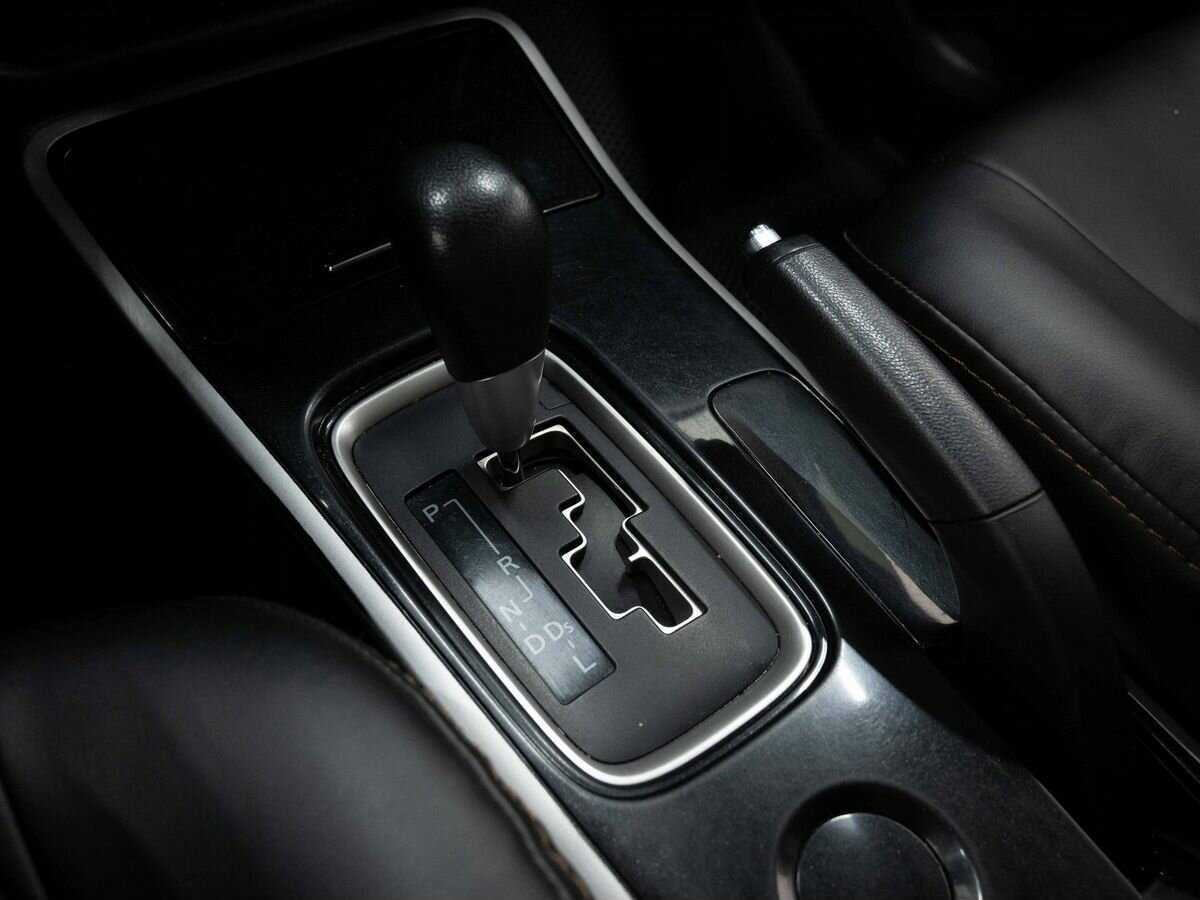 Mitsubishi Outlander, 2018 Фото №21