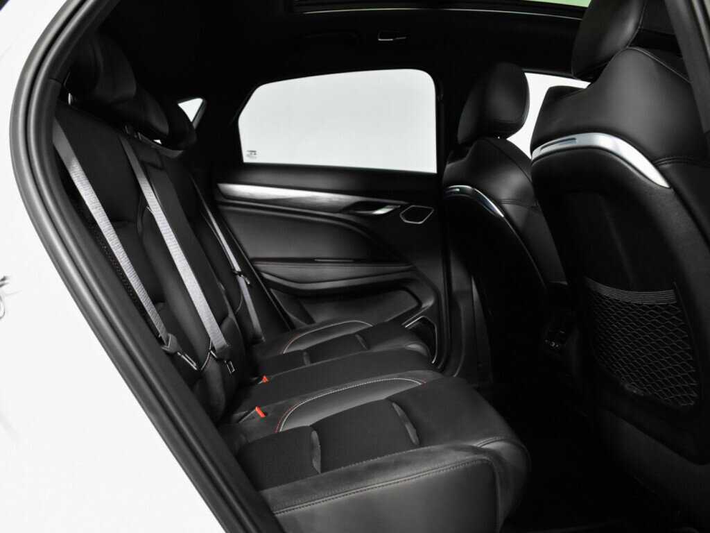 Geely Tugella, 2023 Фото №10