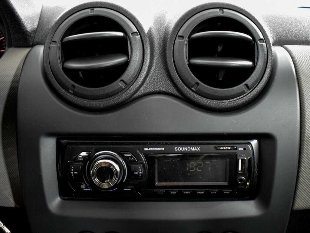 Renault Logan, 2013 Фото №12