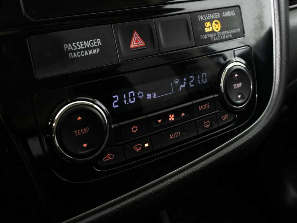 Mitsubishi Outlander, 2016 Фото №17