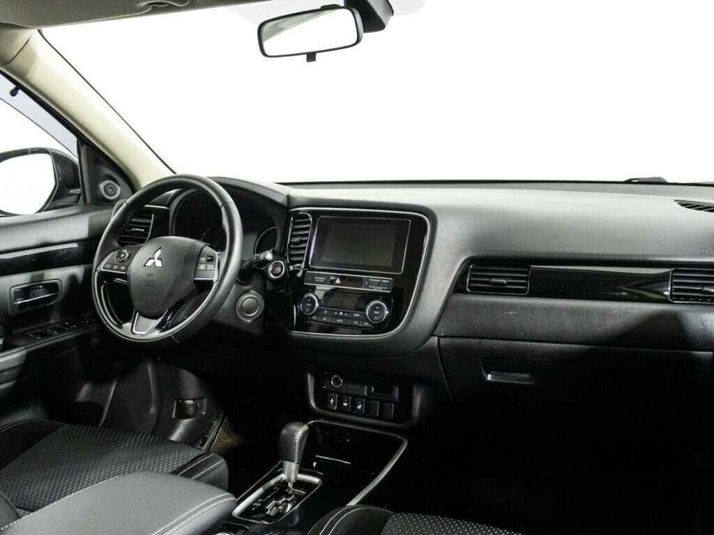 Mitsubishi Outlander, 2019 - 113 848 км. | Фото №6