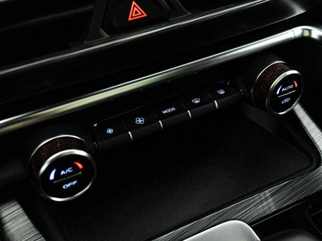 Geely Tugella, 2022 Фото №17