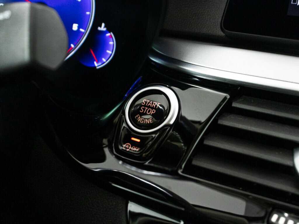 BMW 5 серии 520d xDrive, 2018 Фото №22