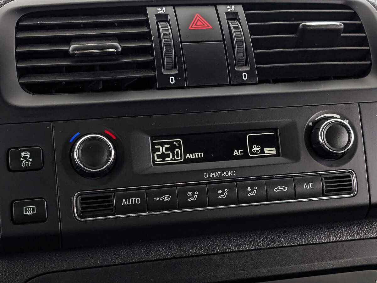 Skoda Fabia, 2013 Фото №21