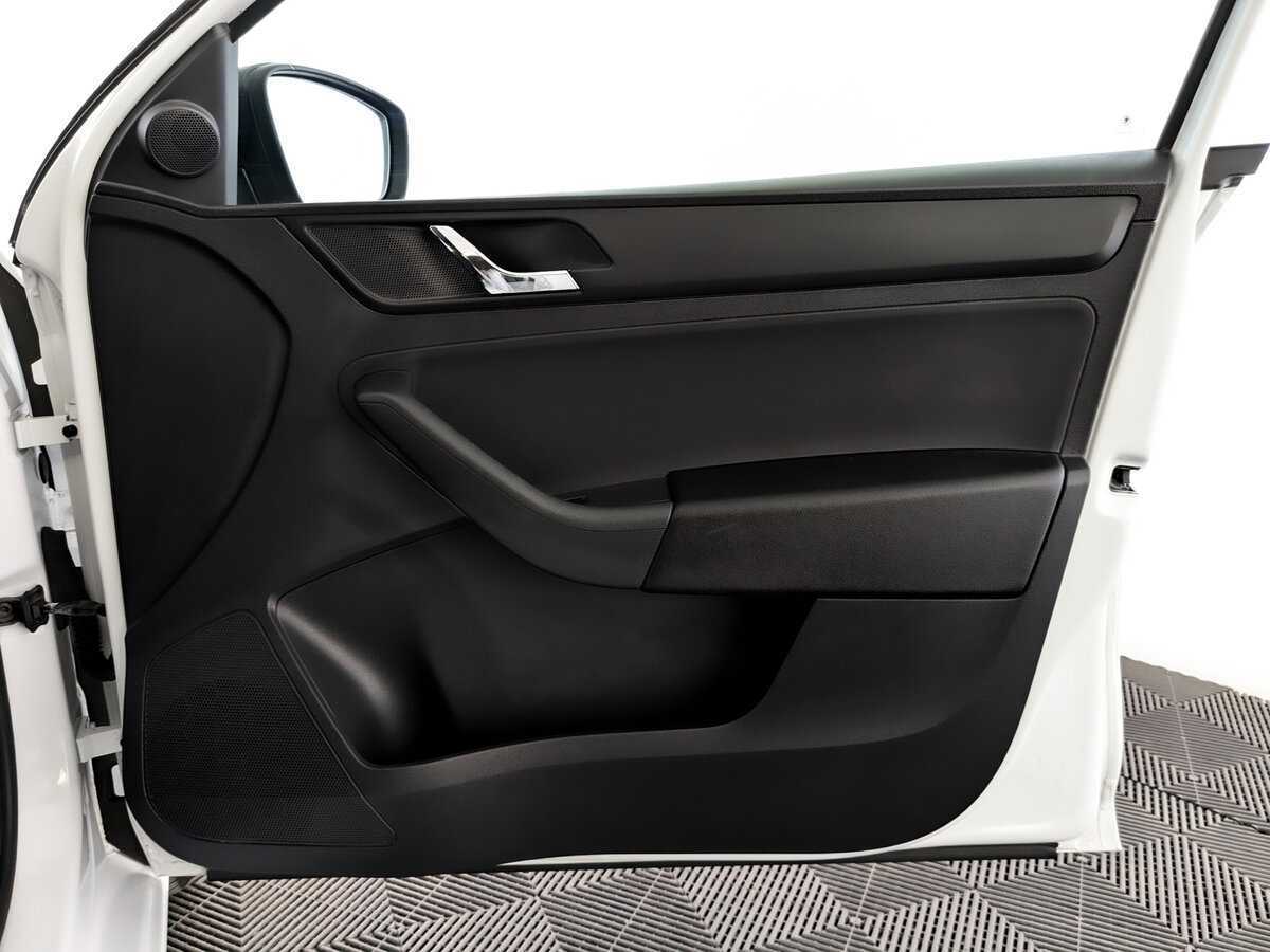 Skoda Rapid, 2017 Фото №24