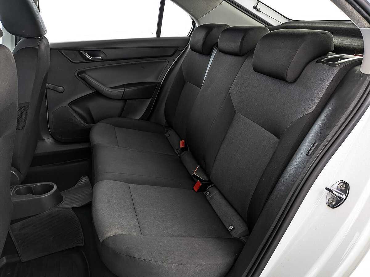 Skoda Rapid, 2017 Фото №18