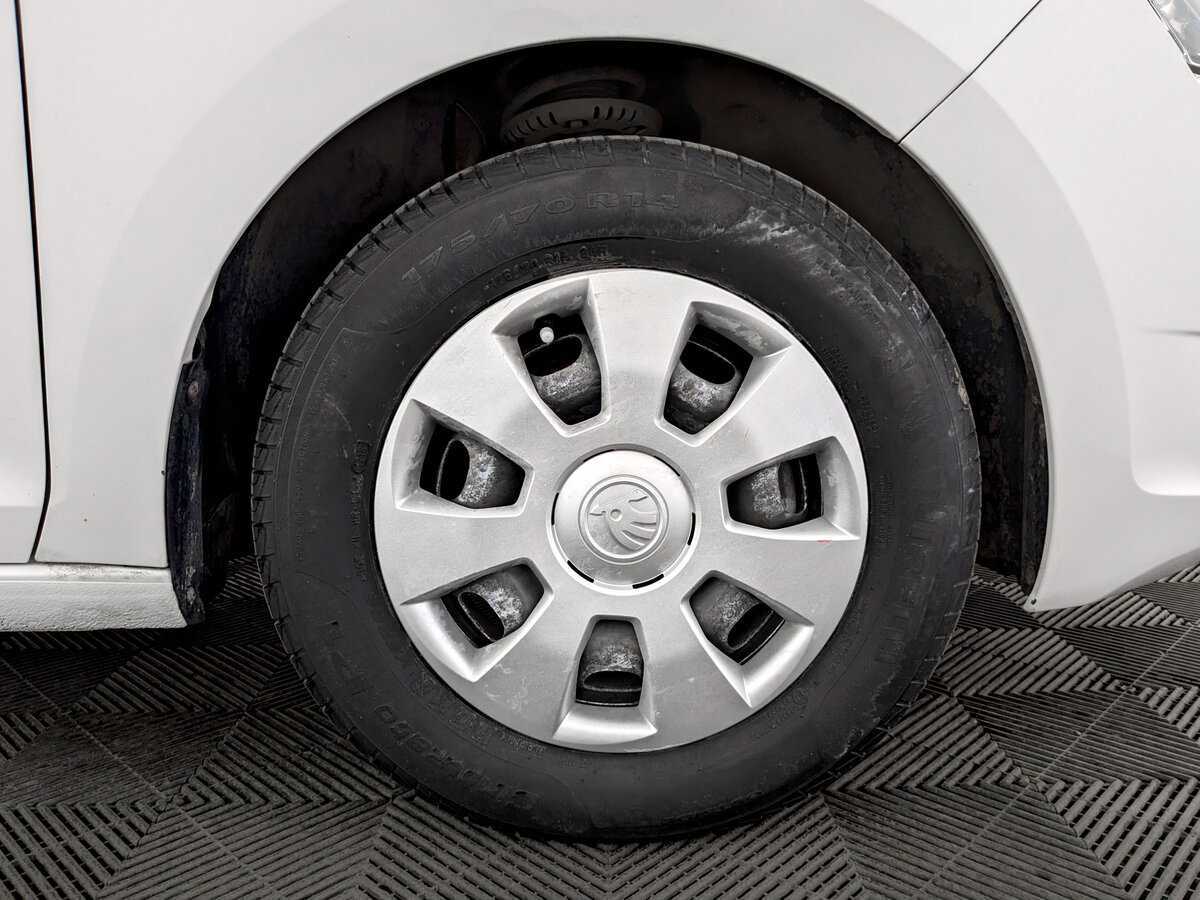 Skoda Rapid, 2017 Фото №18