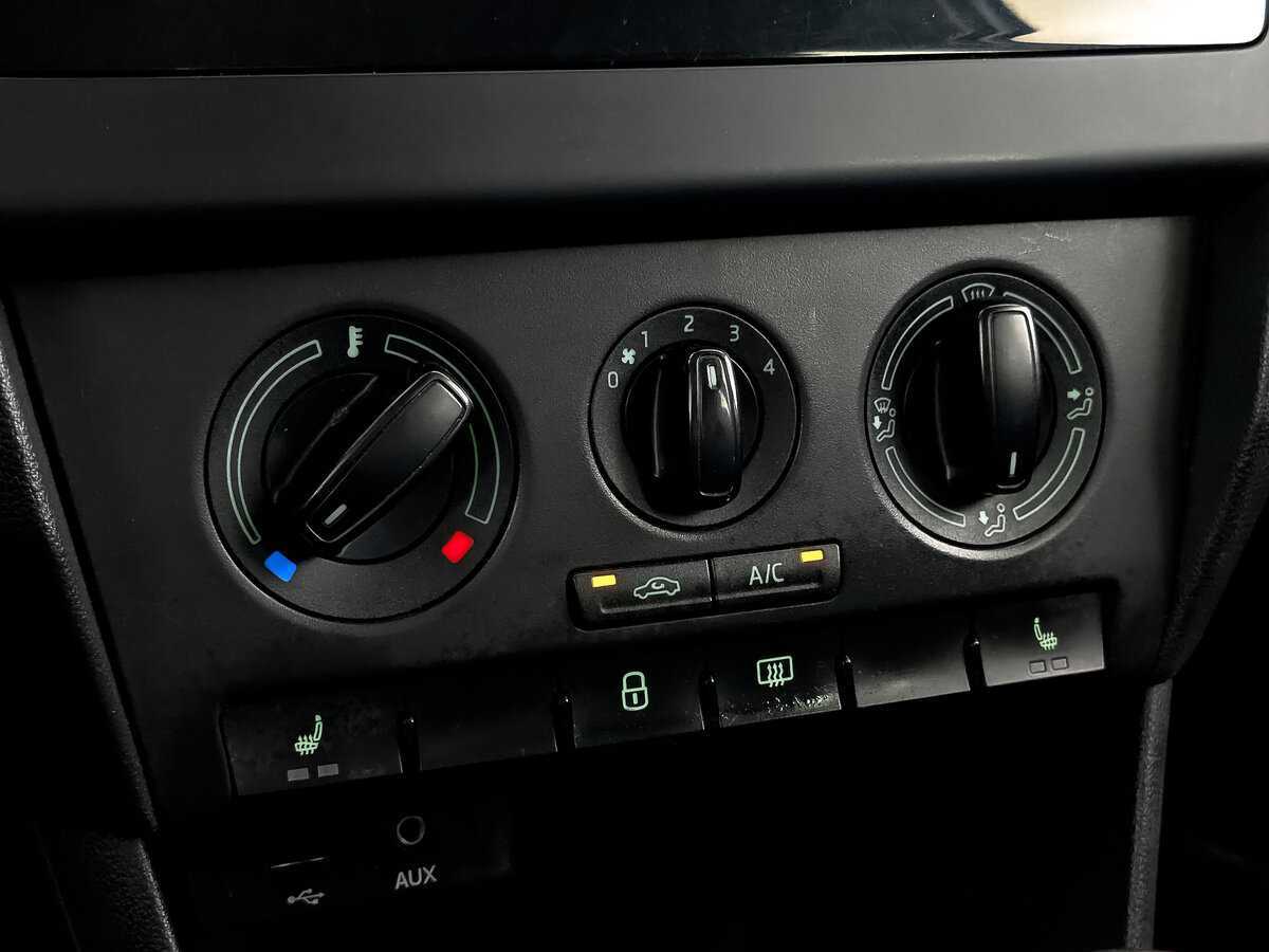 Skoda Rapid, 2017 Фото №20