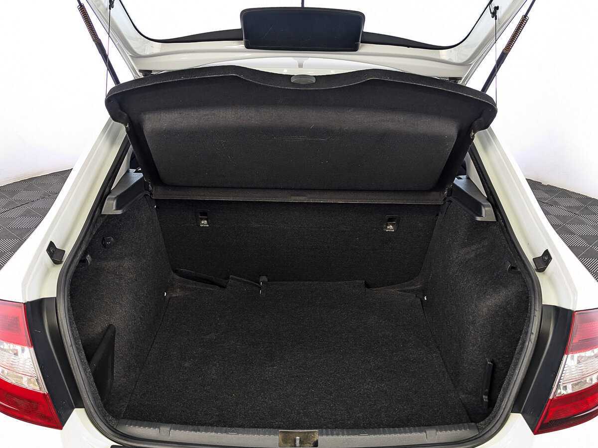 Skoda Rapid, 2017 Фото №10