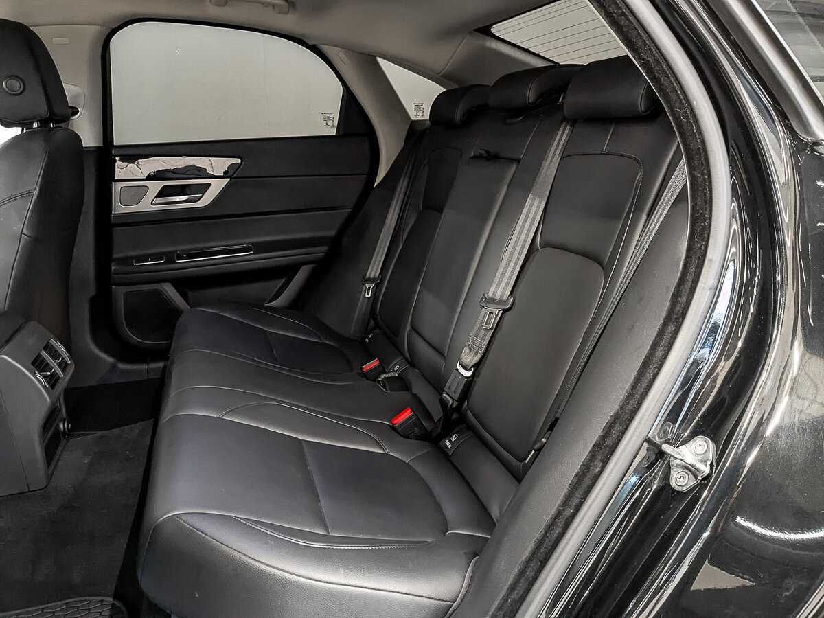 Jaguar XF, 2017 Фото №16