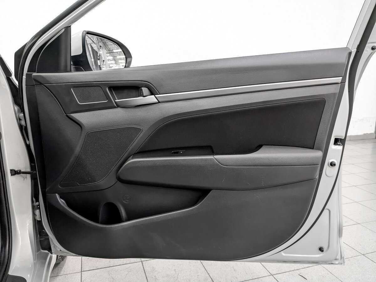 Hyundai Elantra, 2017 Фото №22