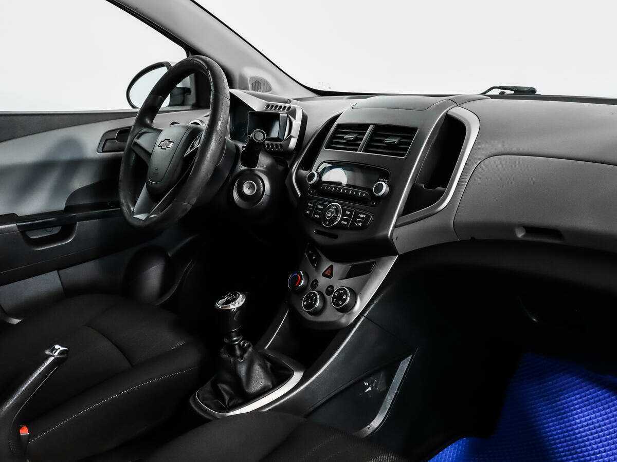 Chevrolet Aveo, 2014 Фото №11