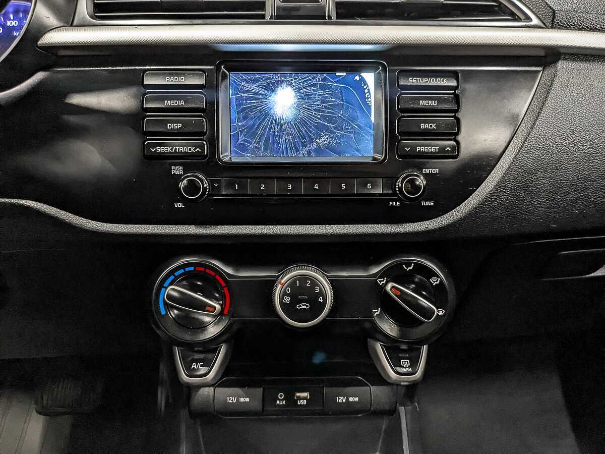 Kia Rio X-Line, 2020 Фото №16